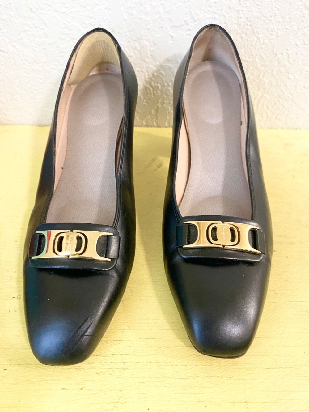 Salvatore Ferragamo Size 6 1/2 Women’s Black Pump Heels